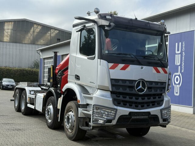Mercedes-Benz Arocs 3246 8x4 Abrollkipper Kran Palfinger 19001 - Horgos rakodó teherautó, Darus autó: 1 kép. Mercedes-Benz Arocs 3246 8x4 Abrollkipper Kran Palfinger 19001 - Horgos rakodó teherautó, Darus autó: 1 kép.
