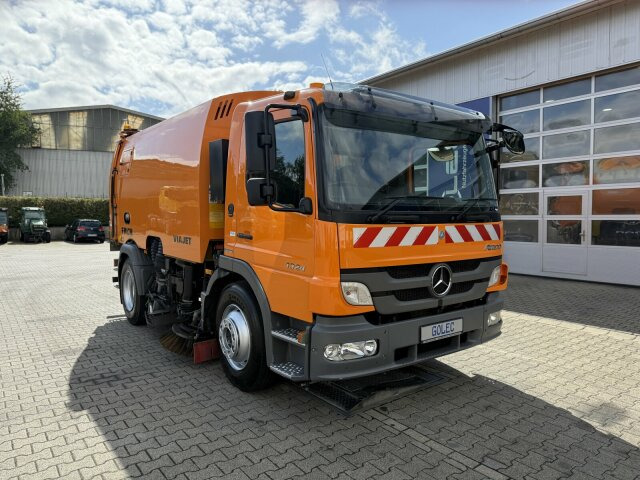 Mercedes-Benz Atego 1324 4x2 Kehrmaschine Viajet 6R/L - Utcaseprő gép: 1 kép. Mercedes-Benz Atego 1324 4x2 Kehrmaschine Viajet 6R/L - Utcaseprő gép: 1 kép.