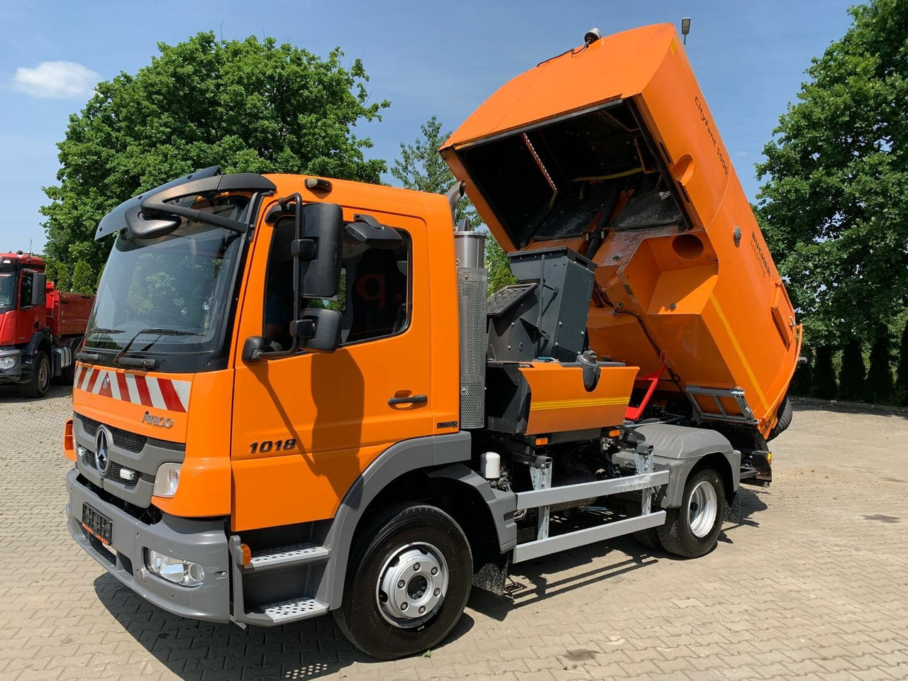Utcaseprő gép Mercedes-Benz Atego Kehrmaschine BUCHER CITYFANT 5000: 9 kép.