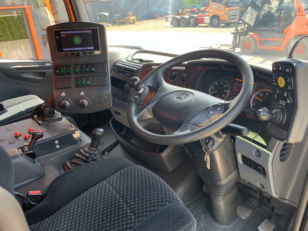 Utcaseprő gép Mercedes-Benz Atego Kehrmaschine BUCHER CITYFANT 5000: 23 kép.