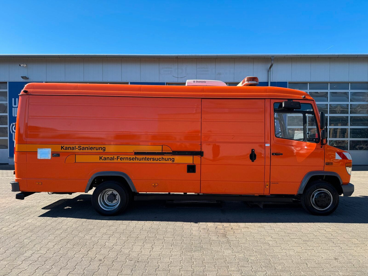 Mercedes-Benz Vario 614D TV Inspektionsanl RCA RAUSCH ELKA 600 - Szippantós autó: 3 kép. Mercedes-Benz Vario 614D TV Inspektionsanl RCA RAUSCH ELKA 600 - Szippantós autó: 3 kép.