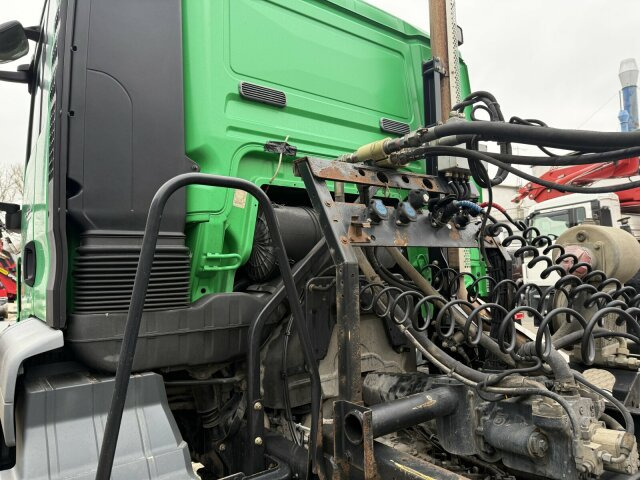 MAN TGS 18.440 4x4H Eur 5 Sattelzugmaschine - Nyergesvontató: 3 kép. MAN TGS 18.440 4x4H Eur 5 Sattelzugmaschine - Nyergesvontató: 3 kép.