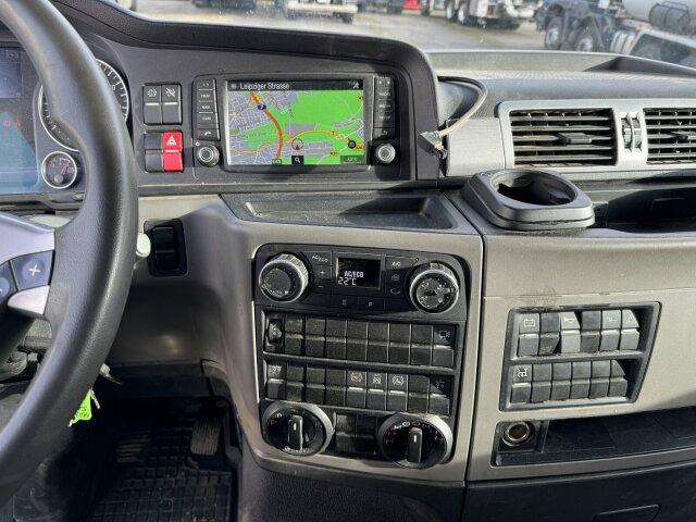 MAN TGS 18.510 4x4 SZM - Kipphyd. Blatt Luft - Nyergesvontató: 4 kép. MAN TGS 18.510 4x4 SZM - Kipphyd. Blatt Luft - Nyergesvontató: 4 kép.