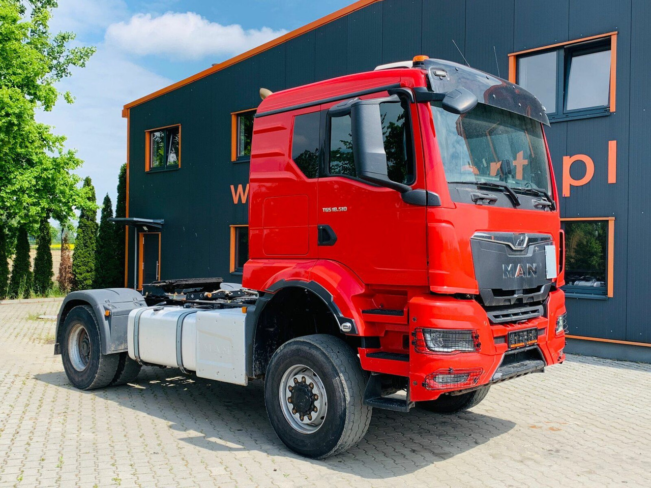 MAN TGS 18.510 4x4 SZM - Kipphyd. Blatt Luft Pritard - Nyergesvontató: 1 kép. MAN TGS 18.510 4x4 SZM - Kipphyd. Blatt Luft Pritard - Nyergesvontató: 1 kép.