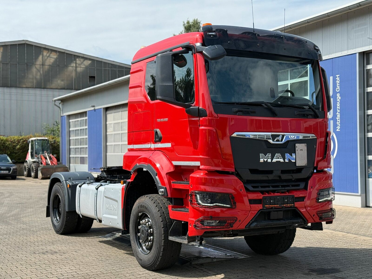 MAN TGS 18.520 4x4 SZM - Kipphyd. Blatt Luft Pritard - Nyergesvontató: 1 kép. MAN TGS 18.520 4x4 SZM - Kipphyd. Blatt Luft Pritard - Nyergesvontató: 1 kép.