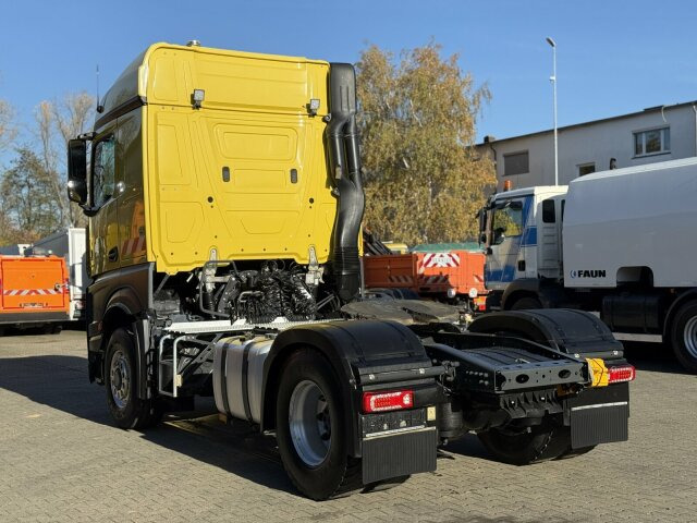 Nyergesvontató Mercedes-Benz ACTROS 1846 4x4 HAD Eur 6 Kipphydraulik Retarder: 11 kép. Nyergesvontató Mercedes-Benz ACTROS 1846 4x4 HAD Eur 6 Kipphydraulik Retarder: 11 kép.