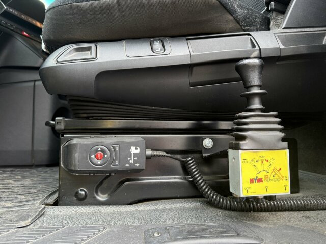 Mercedes-Benz ACTROS 1846 4x4 HAD Eur 6 Kipphydraulik Retarder - Nyergesvontató: 4 kép. Mercedes-Benz ACTROS 1846 4x4 HAD Eur 6 Kipphydraulik Retarder - Nyergesvontató: 4 kép.