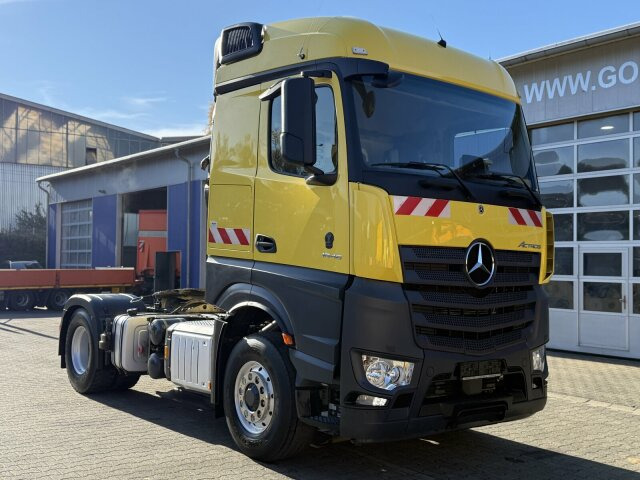 Mercedes-Benz ACTROS 1846 4x4 HAD Eur 6 Kipphydraulik Retarder - Nyergesvontató: 1 kép. Mercedes-Benz ACTROS 1846 4x4 HAD Eur 6 Kipphydraulik Retarder - Nyergesvontató: 1 kép.