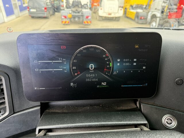 Mercedes-Benz ACTROS 1846 4x4 HAD Eur 6 Kipphydraulik Retarder - Nyergesvontató: 2 kép. Mercedes-Benz ACTROS 1846 4x4 HAD Eur 6 Kipphydraulik Retarder - Nyergesvontató: 2 kép.