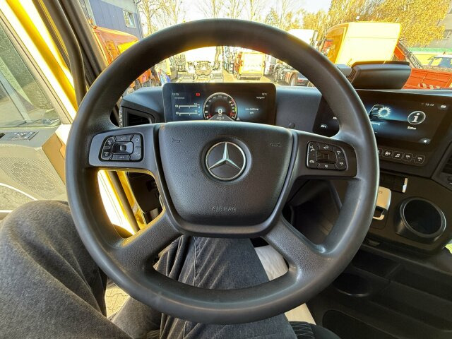 Nyergesvontató Mercedes-Benz ACTROS 1846 4x4 HAD Eur 6 Kipphydraulik Retarder: 15 kép. Nyergesvontató Mercedes-Benz ACTROS 1846 4x4 HAD Eur 6 Kipphydraulik Retarder: 15 kép.