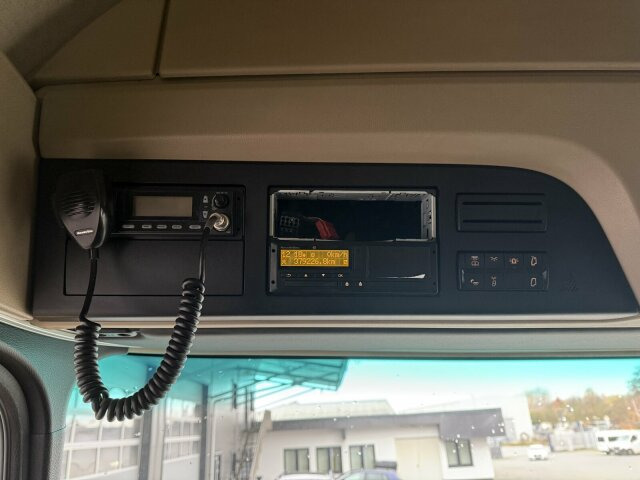 Mercedes-Benz ACTROS 1846 4x4 HAD Euro 6 Kipphydraulik - Nyergesvontató: 4 kép. Mercedes-Benz ACTROS 1846 4x4 HAD Euro 6 Kipphydraulik - Nyergesvontató: 4 kép.