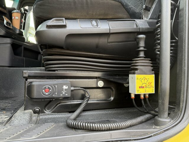 Mercedes-Benz ACTROS 1846 4x4 HAD Euro 6 Kipphydraulik - Nyergesvontató: 5 kép. Mercedes-Benz ACTROS 1846 4x4 HAD Euro 6 Kipphydraulik - Nyergesvontató: 5 kép.