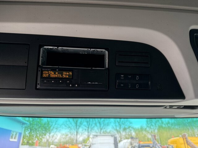 Mercedes-Benz Actros 1843 Sattelzugmaschine 4x2 Kipph. - Nyergesvontató: 4 kép. Mercedes-Benz Actros 1843 Sattelzugmaschine 4x2 Kipph. - Nyergesvontató: 4 kép.