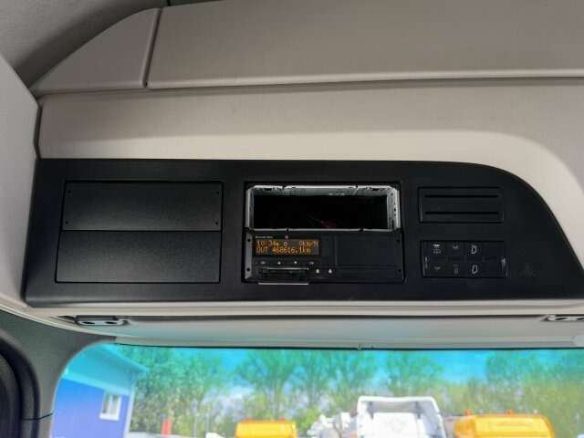 Mercedes-Benz Arocs 1843 4x2 SZM Euro 6 Kipphydraulik - Nyergesvontató: 4 kép. Mercedes-Benz Arocs 1843 4x2 SZM Euro 6 Kipphydraulik - Nyergesvontató: 4 kép.