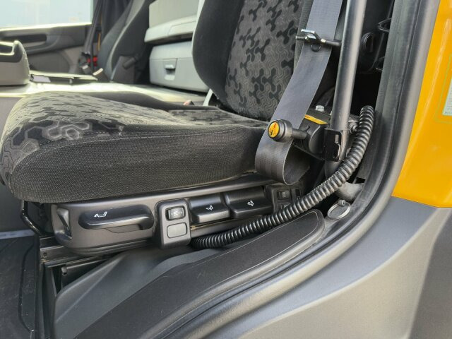 Scania G450 4x2 Euro 6 SZM Kipphydraulik Blatt/ Luft - Nyergesvontató: 5 kép. Scania G450 4x2 Euro 6 SZM Kipphydraulik Blatt/ Luft - Nyergesvontató: 5 kép.