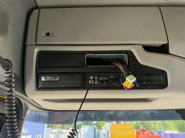 Scania G450 XT 4x4 Euro 6 SZM Kipphydraulik Blatt/ Luft - Nyergesvontató: 4 kép. Scania G450 XT 4x4 Euro 6 SZM Kipphydraulik Blatt/ Luft - Nyergesvontató: 4 kép.