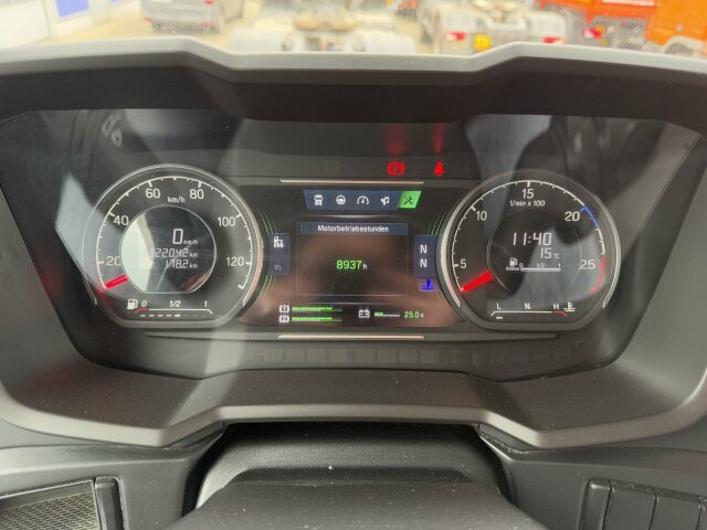 Scania G450 XT 4x4 Euro 6 SZM Kipphydraulik Blatt/ Luft - Nyergesvontató: 2 kép. Scania G450 XT 4x4 Euro 6 SZM Kipphydraulik Blatt/ Luft - Nyergesvontató: 2 kép.