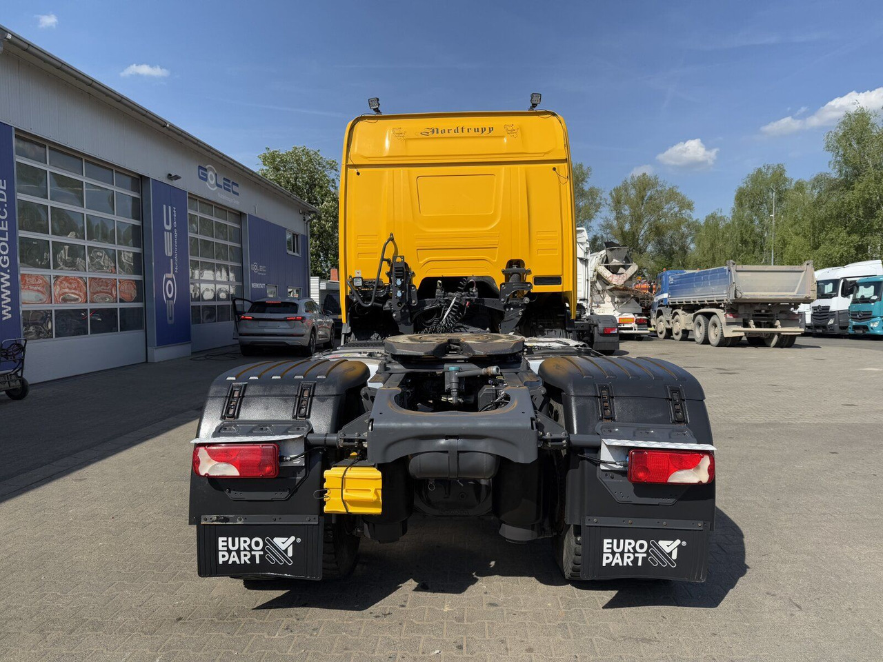 Scania G450 XT 4x4 Euro 6 SZM Kipphydraulik Blatt/ Luft - Nyergesvontató: 4 kép. Scania G450 XT 4x4 Euro 6 SZM Kipphydraulik Blatt/ Luft - Nyergesvontató: 4 kép.