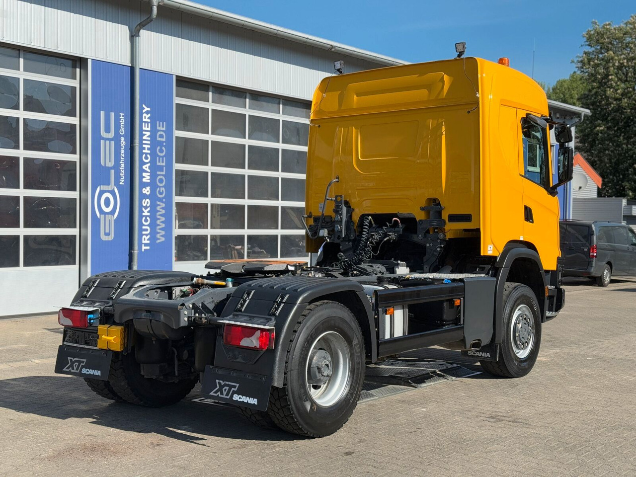 Scania G450 XT 4x4 Euro 6 SZM Kipphydraulik Blatt/ Luft - Nyergesvontató: 3 kép. Scania G450 XT 4x4 Euro 6 SZM Kipphydraulik Blatt/ Luft - Nyergesvontató: 3 kép.