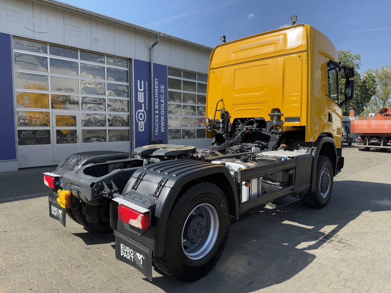 Scania G450 XT 4x4 Euro 6 SZM Kipphydraulik Blatt/ Luft - Nyergesvontató: 3 kép. Scania G450 XT 4x4 Euro 6 SZM Kipphydraulik Blatt/ Luft - Nyergesvontató: 3 kép.