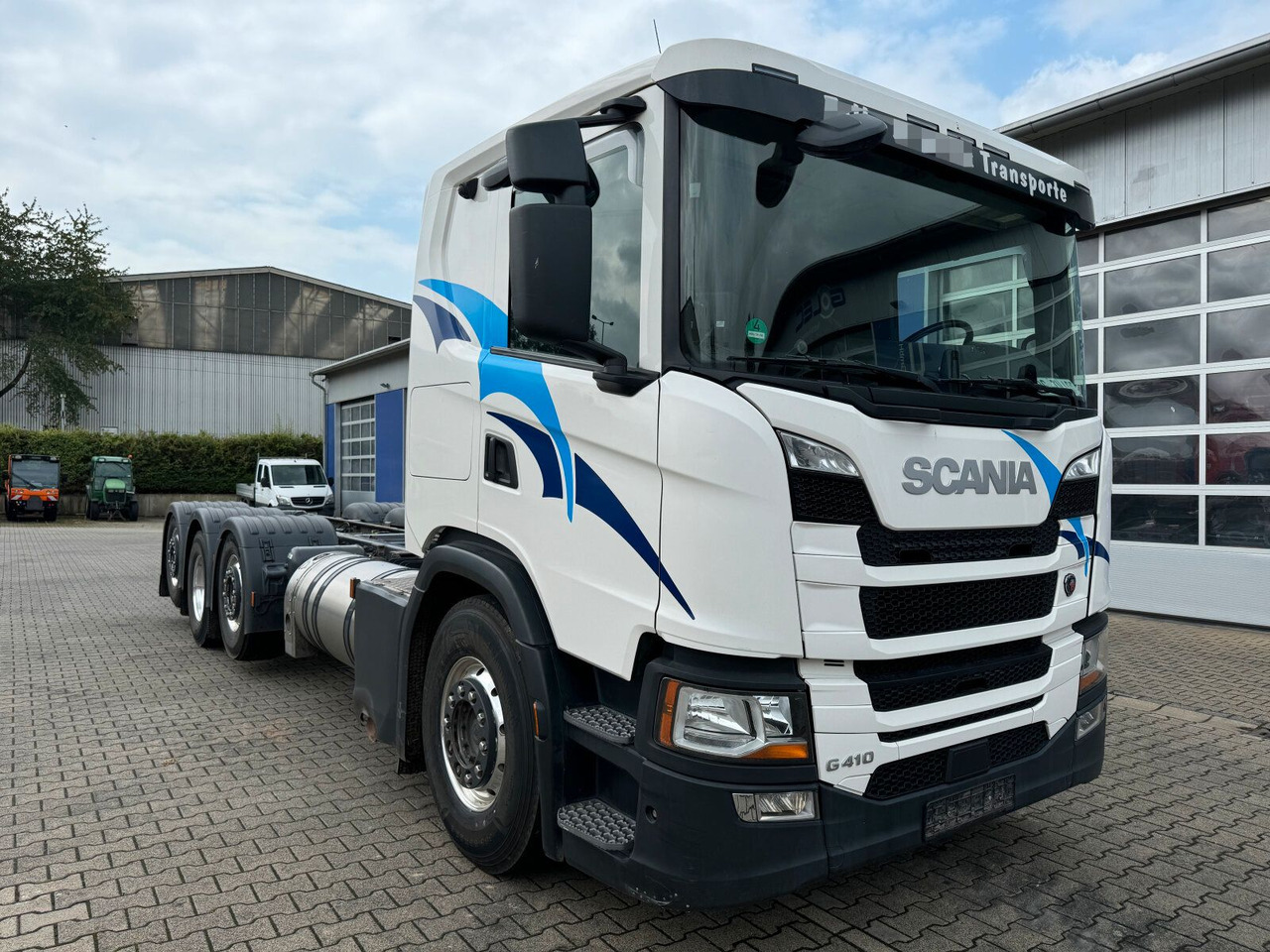 Scania G 410 B8x2*6 NB LNG Fahrgestell Nebenantrieb - Tartályos teherautó, Darus autó: 1 kép. Scania G 410 B8x2*6 NB LNG Fahrgestell Nebenantrieb - Tartályos teherautó, Darus autó: 1 kép.