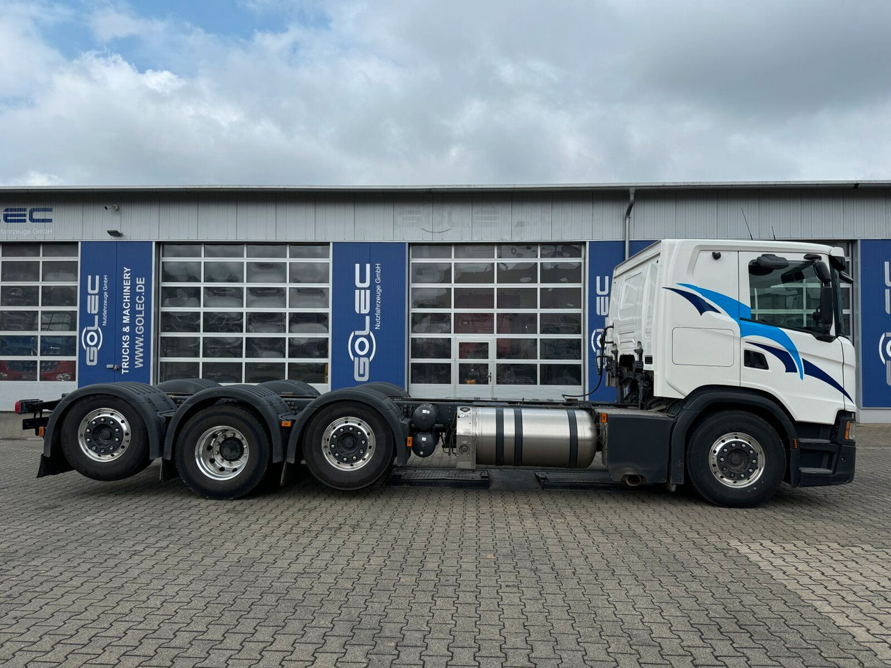 Scania G 410 B8x2*6 NB LNG Fahrgestell Nebenantrieb - Tartályos teherautó, Darus autó: 4 kép. Scania G 410 B8x2*6 NB LNG Fahrgestell Nebenantrieb - Tartályos teherautó, Darus autó: 4 kép.