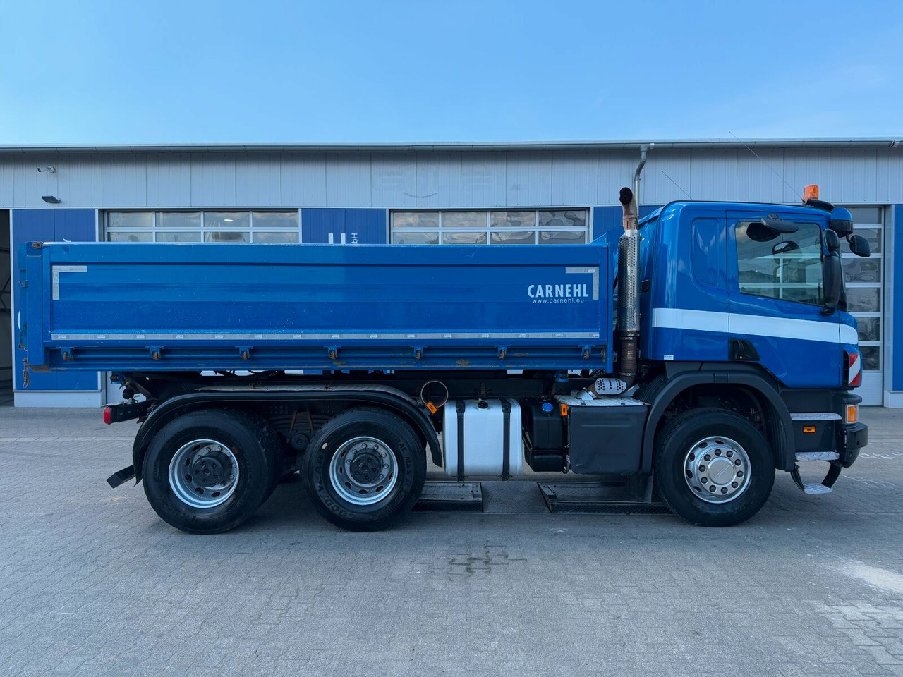 Scania P 450 6x4 Dreiseitenkipper DAUTEL - Billenőplatós teherautó: 3 kép. Scania P 450 6x4 Dreiseitenkipper DAUTEL - Billenőplatós teherautó: 3 kép.