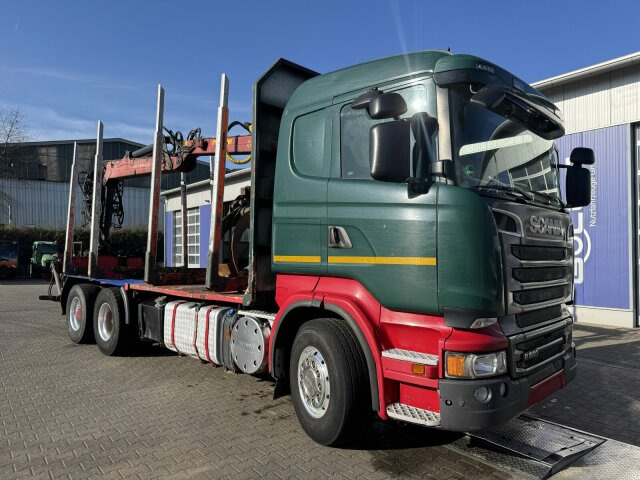 Scania R560 6x4 Holztransport Kran LOGLIFT HIAB 140S79R - Rönkszállító teherautó, Darus autó: 1 kép. Scania R560 6x4 Holztransport Kran LOGLIFT HIAB 140S79R - Rönkszállító teherautó, Darus autó: 1 kép.