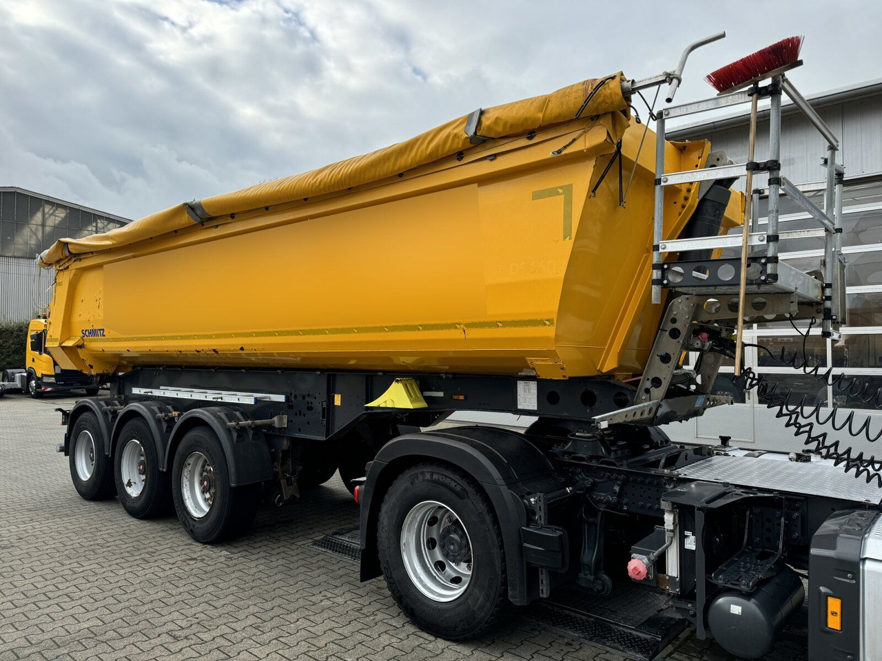 Schmitz Cargobull Cargobull Gotha SGF*S3 SKI 24 SL 7.2 3 ACHS - Félpótkocsi billenőplatós: 1 kép. Schmitz Cargobull Cargobull Gotha SGF*S3 SKI 24 SL 7.2 3 ACHS - Félpótkocsi billenőplatós: 1 kép.