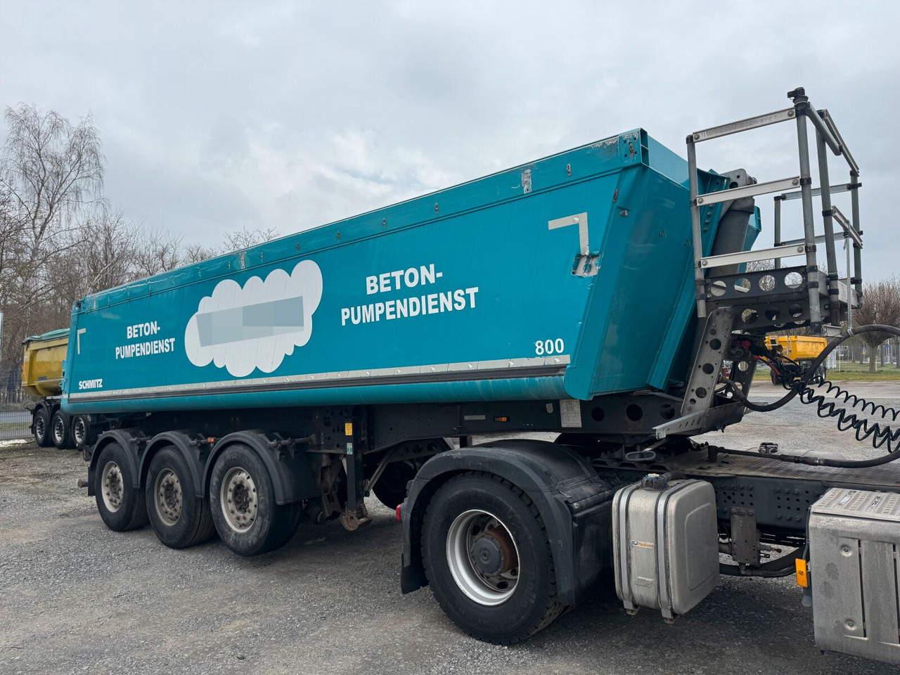 Schmitz Cargobull Cargobull SKI 24 SL7.2 Alu Kippauflieger 3 Achse - Félpótkocsi billenőplatós: 1 kép. Schmitz Cargobull Cargobull SKI 24 SL7.2 Alu Kippauflieger 3 Achse - Félpótkocsi billenőplatós: 1 kép.