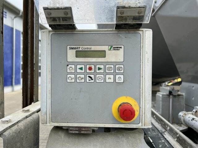 Schwing Stetter Betonmischer Auflieger 10 m³ - Betonkeverő félpótkocsi: 5 kép. Schwing Stetter Betonmischer Auflieger 10 m³ - Betonkeverő félpótkocsi: 5 kép.