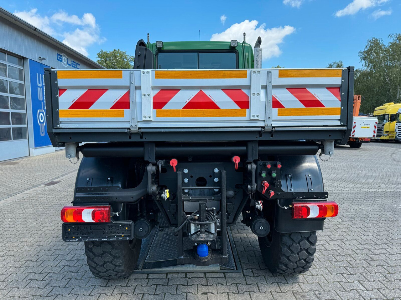 Unimog U435 Kipper mit Reifendruckregelanlage - Billenőplatós teherautó: 5 kép. Unimog U435 Kipper mit Reifendruckregelanlage - Billenőplatós teherautó: 5 kép.