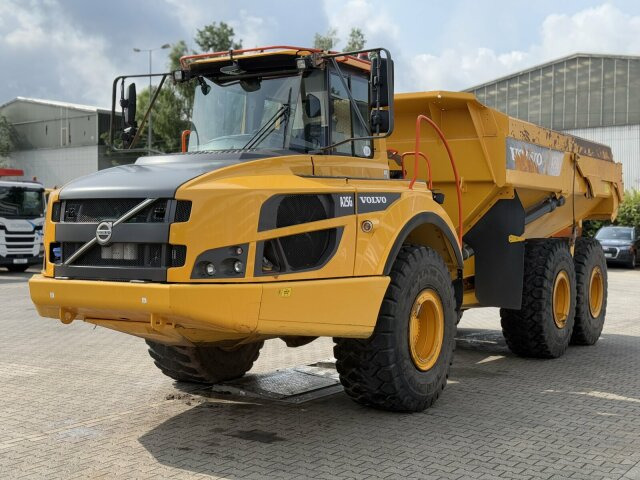 Volvo A25G Dumper 9.722 h Baujahr 2021 - Csuklós dömper: 3 kép. Volvo A25G Dumper 9.722 h Baujahr 2021 - Csuklós dömper: 3 kép.