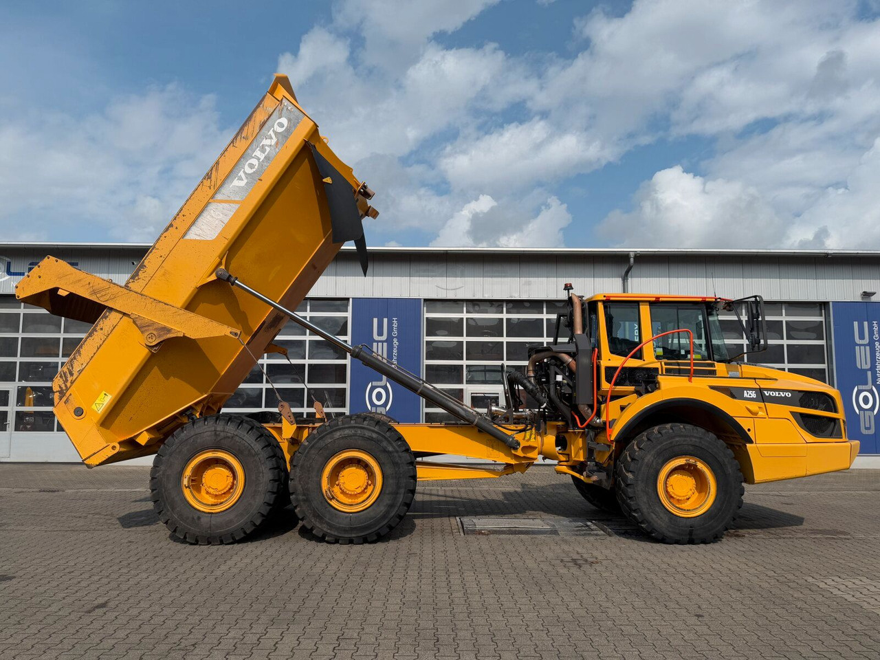 Volvo A25G Dumper 9.722 h Baujahr 2021 - Konténerszállító: 4 kép. Volvo A25G Dumper 9.722 h Baujahr 2021 - Konténerszállító: 4 kép.