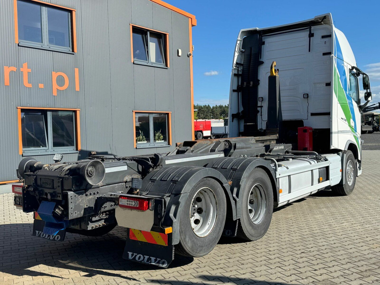 Volvo FH 540 6x2 Abrollkipper MEILLER RK 26.67 - Horgos rakodó teherautó: 5 kép. Volvo FH 540 6x2 Abrollkipper MEILLER RK 26.67 - Horgos rakodó teherautó: 5 kép.