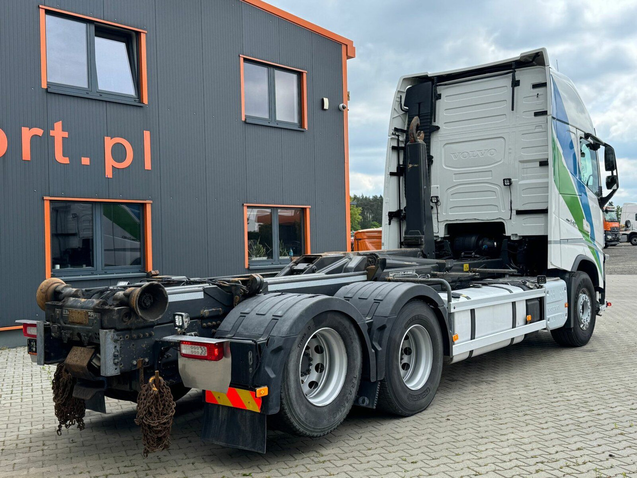 Volvo FH 540 6x2 Abrollkipper MEILLER RK 26.67 - Horgos rakodó teherautó: 5 kép. Volvo FH 540 6x2 Abrollkipper MEILLER RK 26.67 - Horgos rakodó teherautó: 5 kép.