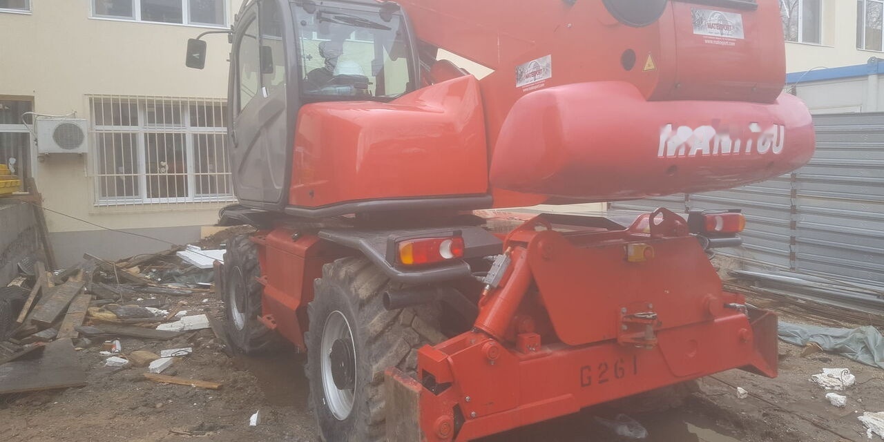Manitou MRT2540+ - Teleszkópos rakodó: 3 kép. Manitou MRT2540+ - Teleszkópos rakodó: 3 kép.