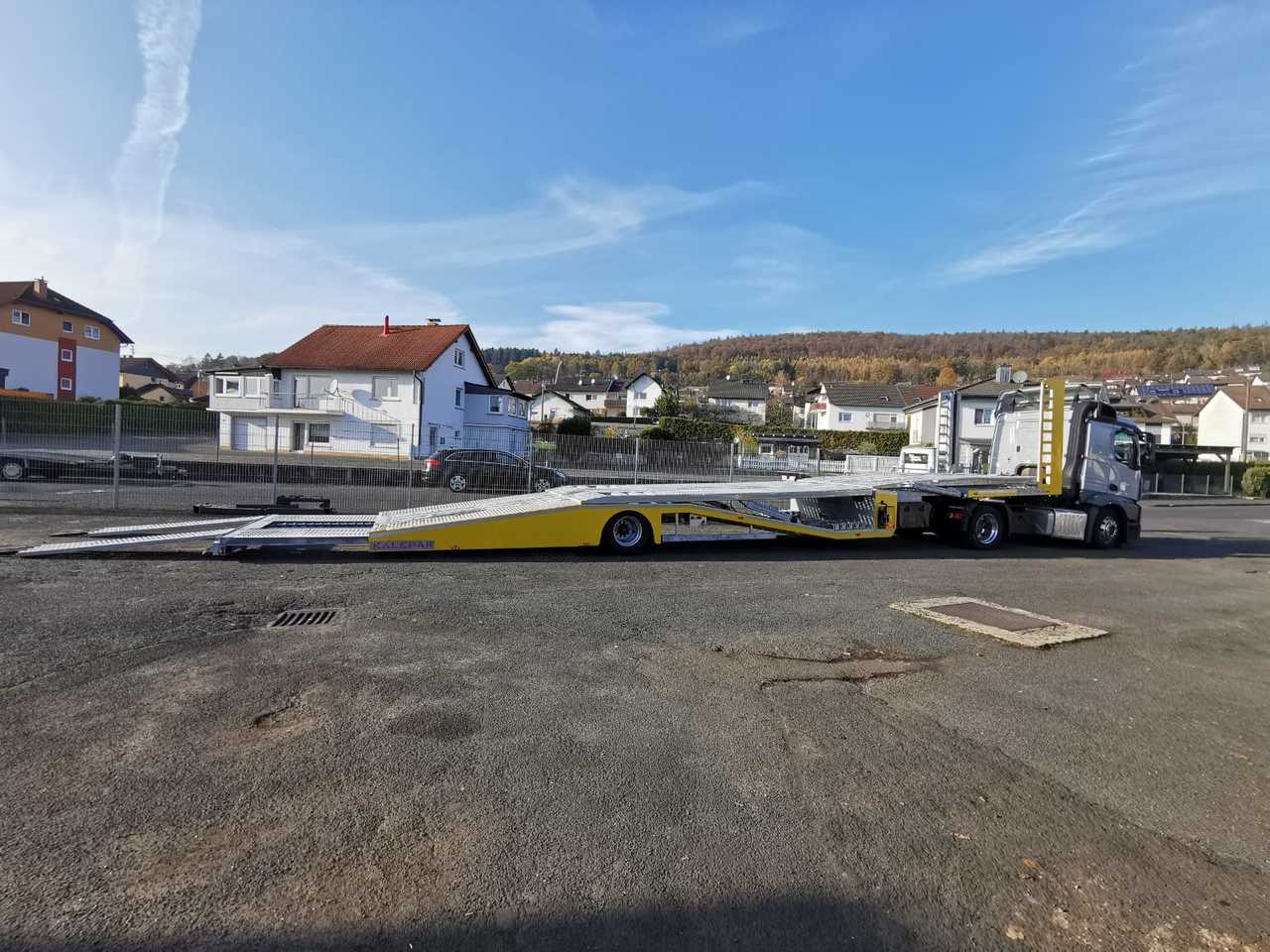 KALEPAR KLP 119V5 Autotransporter - Félpótkocsi autószállító: 2 kép. KALEPAR KLP 119V5 Autotransporter - Félpótkocsi autószállító: 2 kép.