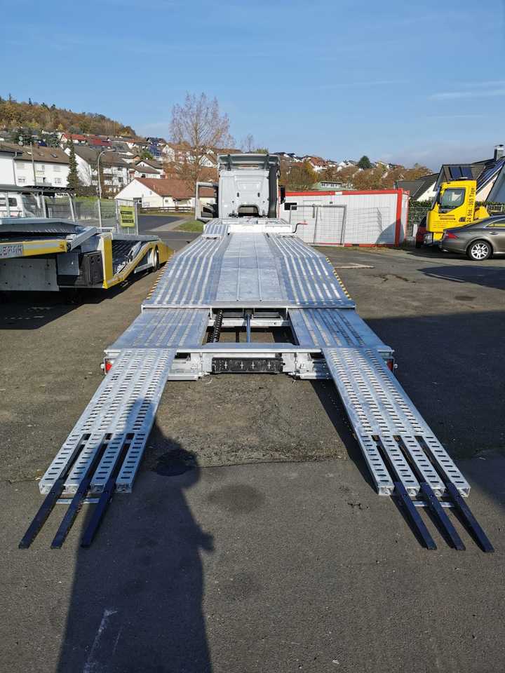 KALEPAR KLP 228V3 Bus-Caravan-Car Transporter - Félpótkocsi autószállító: 5 kép. KALEPAR KLP 228V3 Bus-Caravan-Car Transporter - Félpótkocsi autószállító: 5 kép.