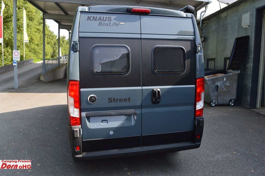 Knaus BoxLife Pro 600 STREET 60 Years Ganzjahresbereif Knaus BoxLife Pro 600 STREET 60 Years Ganzjahresbereif - Kempingautó: 5 kép. Knaus BoxLife Pro 600 STREET 60 Years Ganzjahresbereif Knaus BoxLife Pro 600 STREET 60 Years Ganzjahresbereif - Kempingautó: 5 kép.