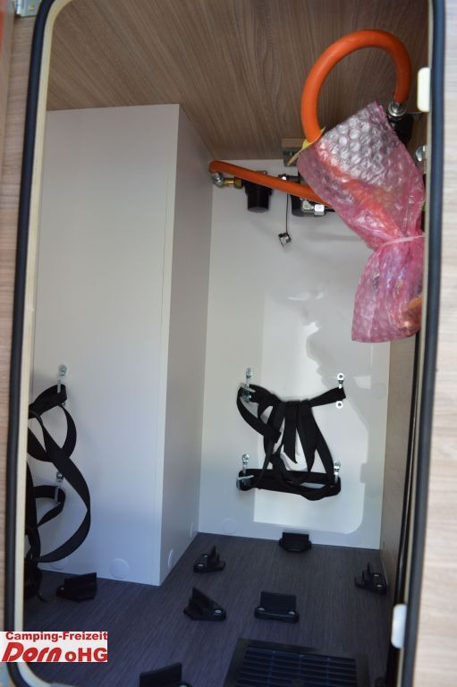 Kempingautó Knaus BoxStar 600 Street 60 Years Mit Zusatzausstattun: 7 kép. Kempingautó Knaus BoxStar 600 Street 60 Years Mit Zusatzausstattun: 7 kép.