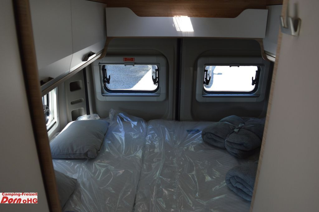 Kempingautó Knaus BoxStar 600 Street 60 Years Mit Zusatzausstattun: 8 kép. Kempingautó Knaus BoxStar 600 Street 60 Years Mit Zusatzausstattun: 8 kép.