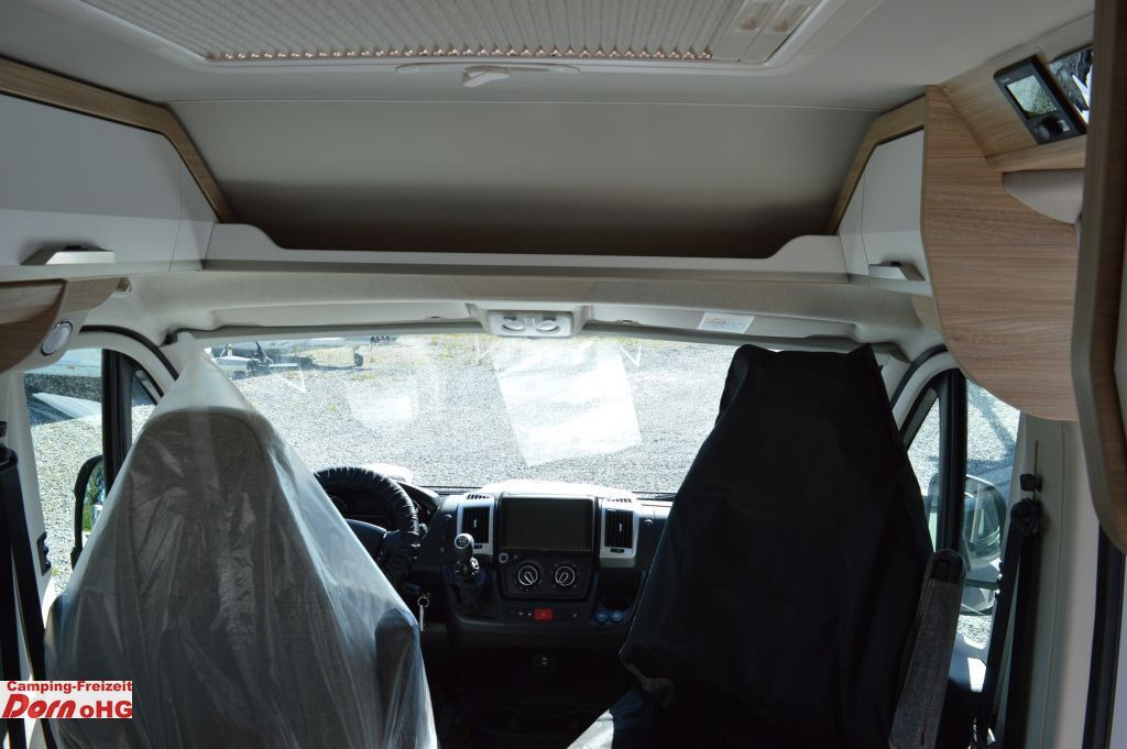 Kempingautó Knaus BoxStar 600 Street 60 Years Mit Zusatzausstattun: 19 kép. Kempingautó Knaus BoxStar 600 Street 60 Years Mit Zusatzausstattun: 19 kép.