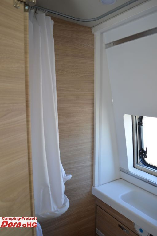 Kempingautó Knaus BoxStar 600 Street 60 Years Mit Zusatzausstattun: 26 kép. Kempingautó Knaus BoxStar 600 Street 60 Years Mit Zusatzausstattun: 26 kép.