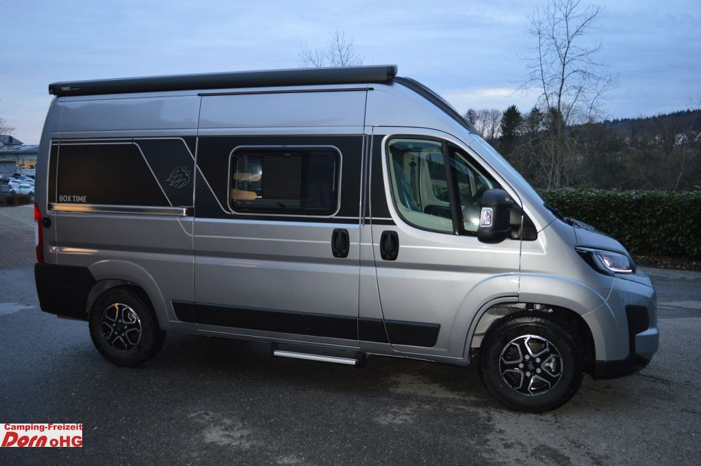 Knaus BoxTime 540 MQ Care-Drive-Advance Paket - Kempingautó: 3 kép. Knaus BoxTime 540 MQ Care-Drive-Advance Paket - Kempingautó: 3 kép.