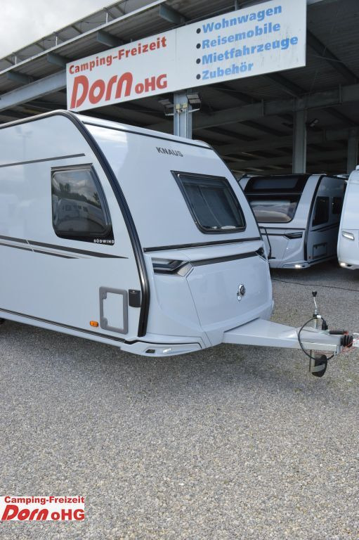 Knaus Südwind 540 FDK 60 Years Ausstellfenster Bug - Lakókocsi: 3 kép. Knaus Südwind 540 FDK 60 Years Ausstellfenster Bug - Lakókocsi: 3 kép.
