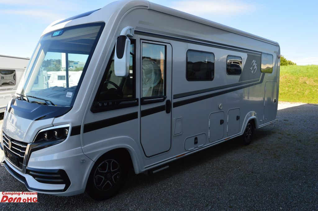 Knaus Sun I 700 LEG Automatik/180 PS - Integrált lakóautó: 4 kép. Knaus Sun I 700 LEG Automatik/180 PS - Integrált lakóautó: 4 kép.