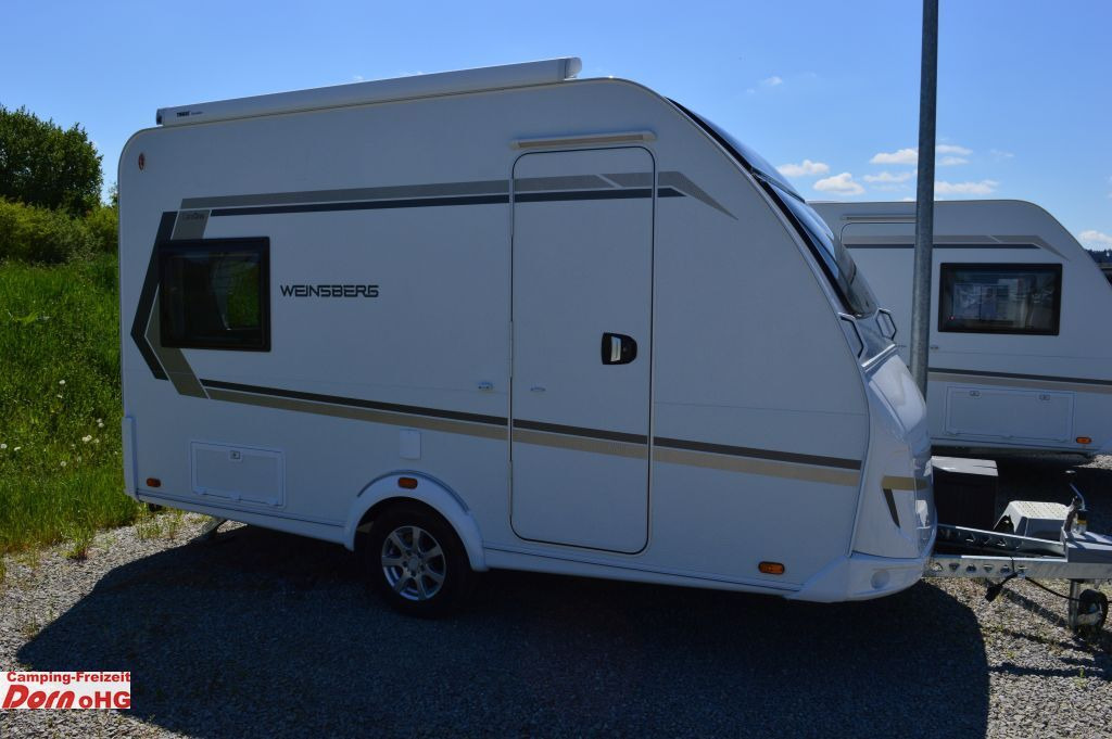 Weinsberg CaraOne 390 PUH ATC - Lakókocsi: 1 kép. Weinsberg CaraOne 390 PUH ATC - Lakókocsi: 1 kép.