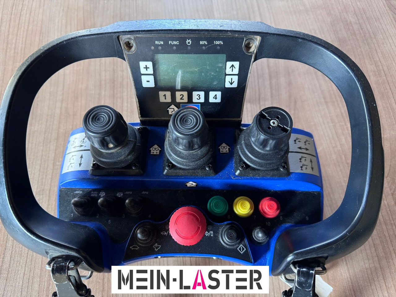 MAN Aufbau Meiller Bordmatik + HMF 1330 K4 15m Funk - Billenőplatós teherautó, Darus autó: 4 kép. MAN Aufbau Meiller Bordmatik + HMF 1330 K4 15m Funk - Billenőplatós teherautó, Darus autó: 4 kép.