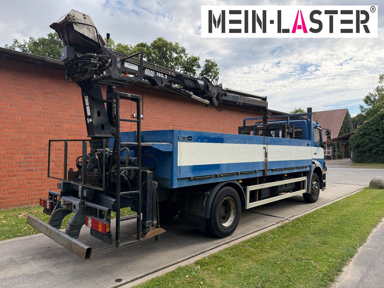 Mercedes-Benz 1823 Atego Atlas 105.2 1.Hand nur 226.000 km - Platós teherautó, Darus autó: 5 kép. Mercedes-Benz 1823 Atego Atlas 105.2 1.Hand nur 226.000 km - Platós teherautó, Darus autó: 5 kép.